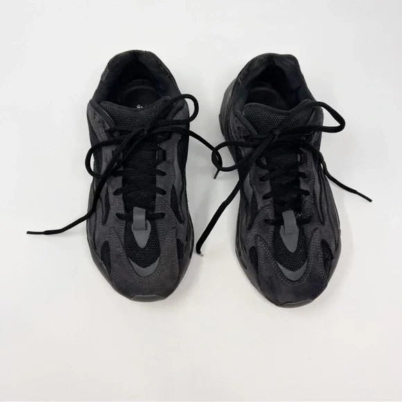 [Yeezy] Boost 700 V2 Vanta Black Athletic Sneakers